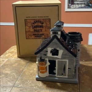 Bath and Body Works Haunted Barn Luminary
